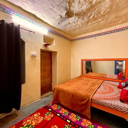 One Light Hostel Pushkar Extérieur photo