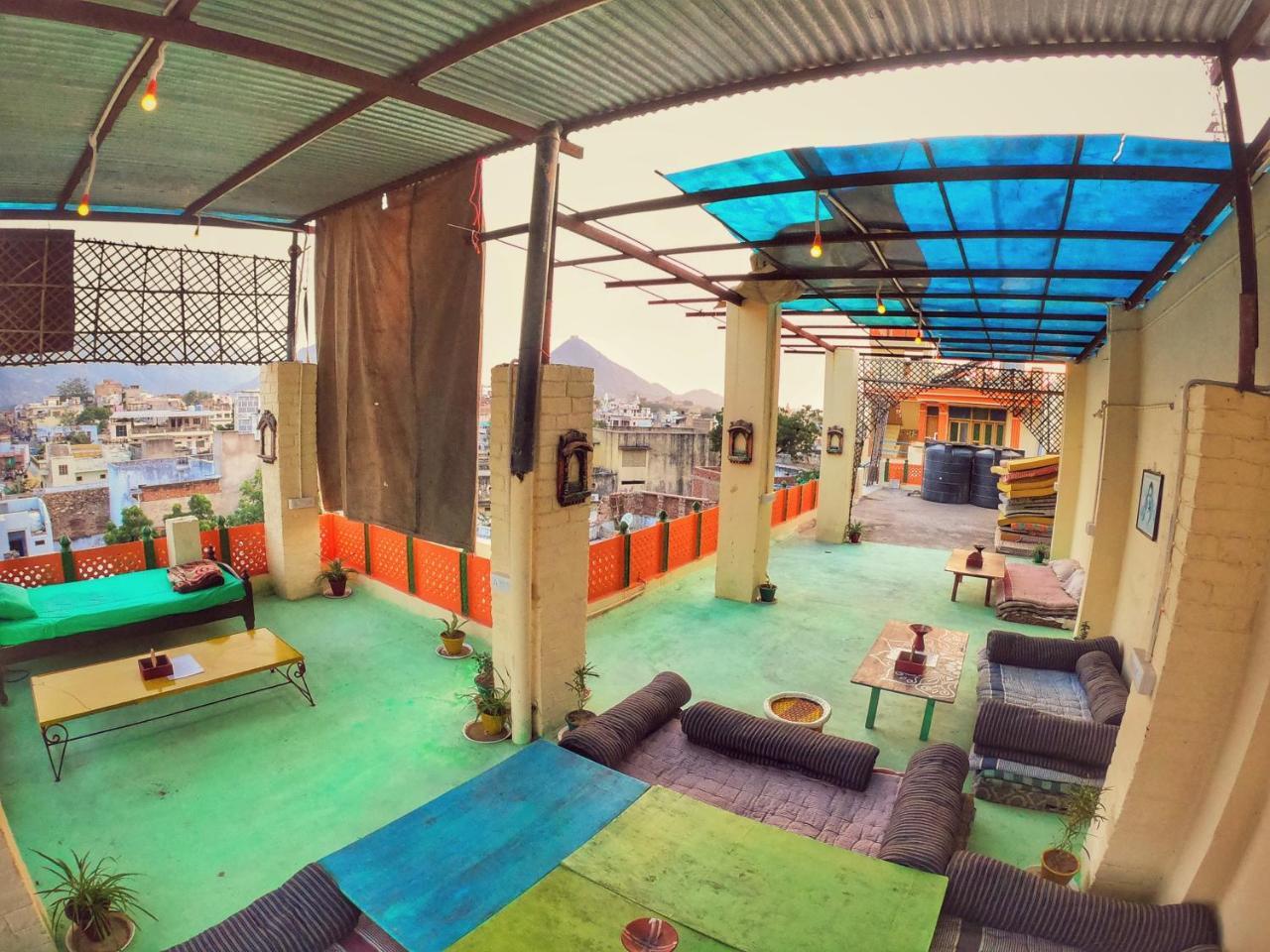 One Light Hostel Pushkar Extérieur photo